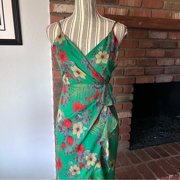 NWT Bardot Elle Hi Low Maxi Dress in Green Floral Sz 4 - Picture 2 of 9